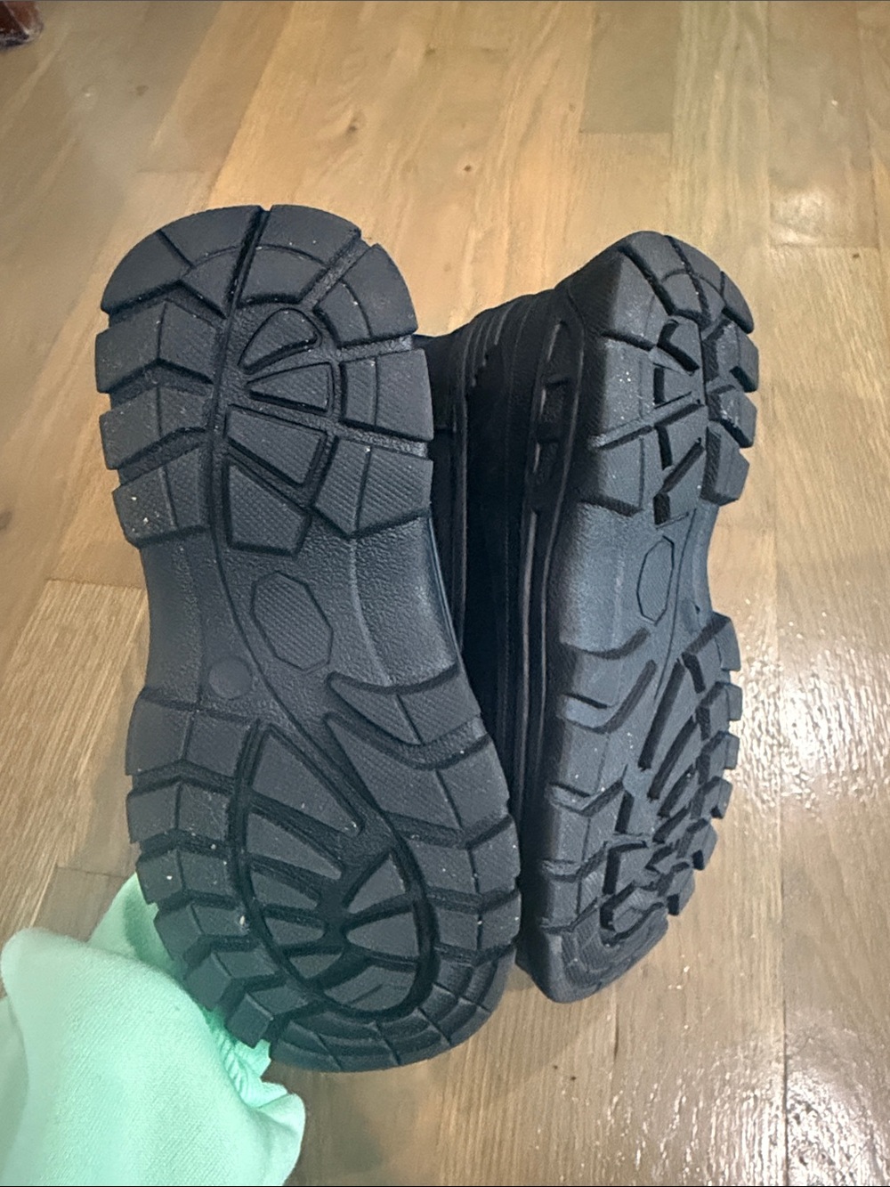 Ozark Trail Kids Black Insulated Snow Boots size 13 like new! - Picture 4 of 5